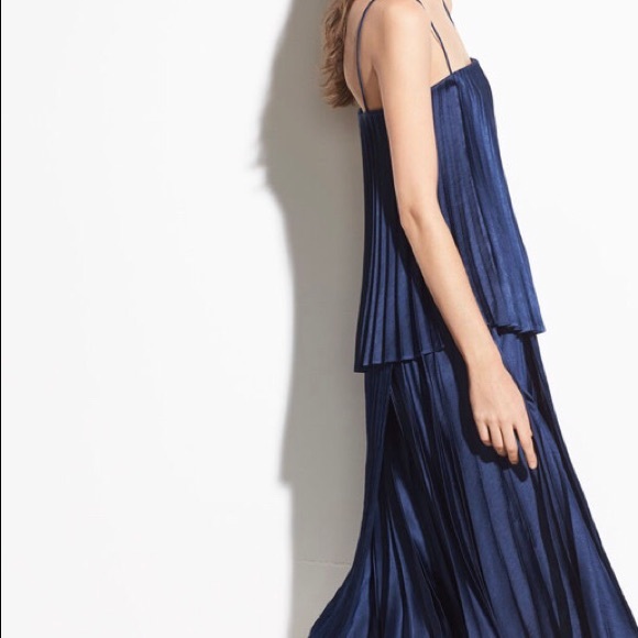Vince pleated camisole_navy small - Picture 2 of 5